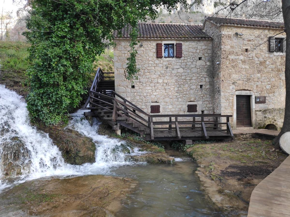 Blue House Sibenik Apartment Bagian luar foto